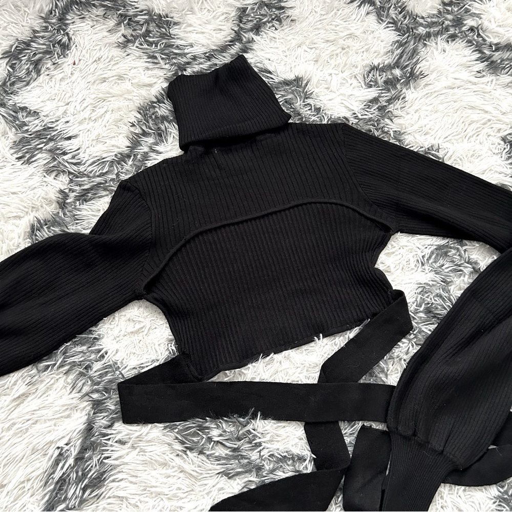 NWT Eladay Crop Wrap Sweater - Picture 2 of 6